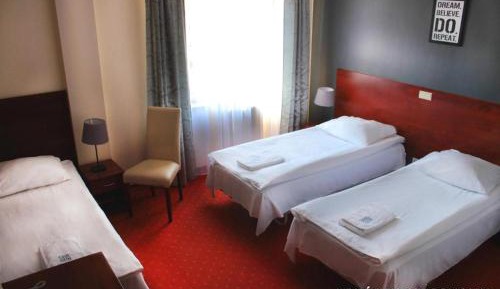 Economy Triple Room