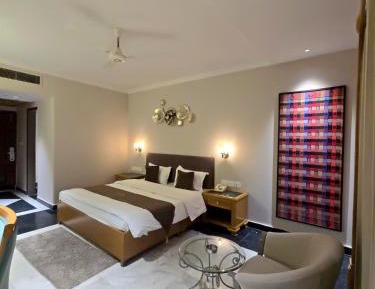 Day Use Room For 6 hours Strictly From (12 PM to 6 PM)