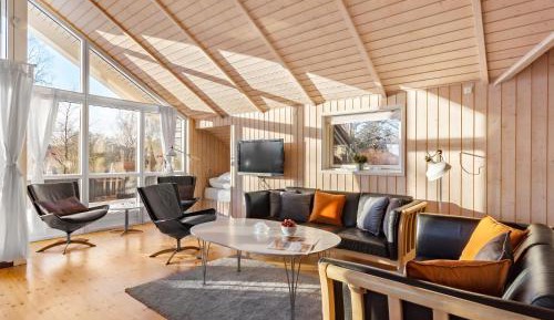 Four-Bedroom Holiday Home