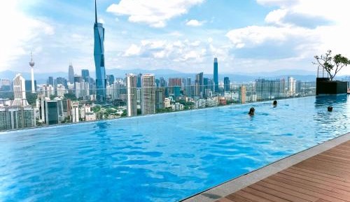 Apartment with City View