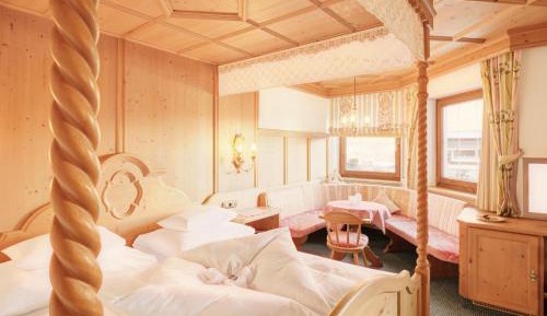 Superior Double Room with Balcony