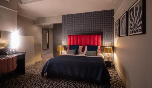 Queen Suite