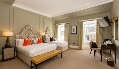 Superior Triple Room
