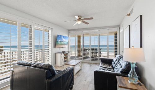 Three-Bedroom Premium Apartment with Balcony