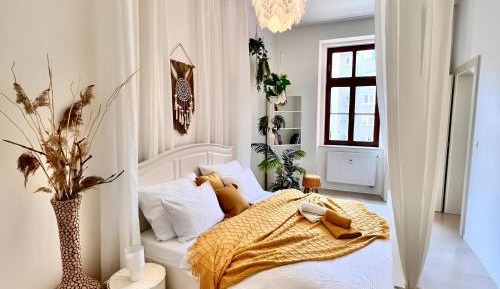 One-Bedroom Apartment - Non-Smoking