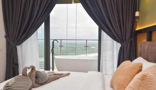 Premium Three-Bedrooms Suite with Seaview and Bathtub