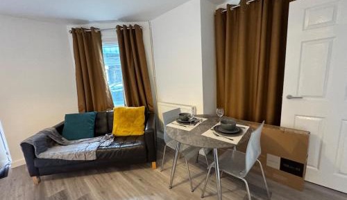 Studio Apartment with King Bed