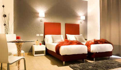 Twin Room with Private Bathroom