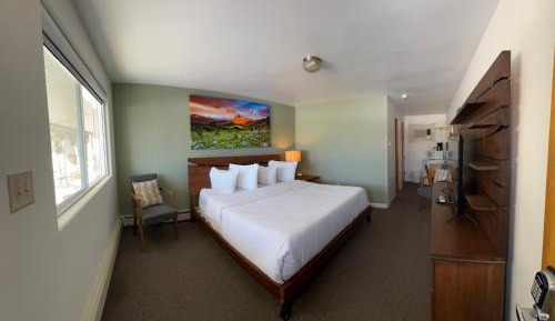 Queen Room