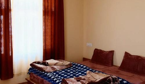 Single Room with Mountain View