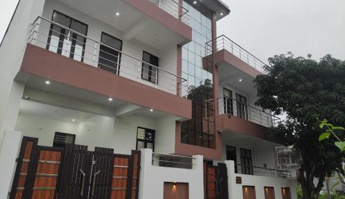 Deluxe Double or Twin Room with Balcony