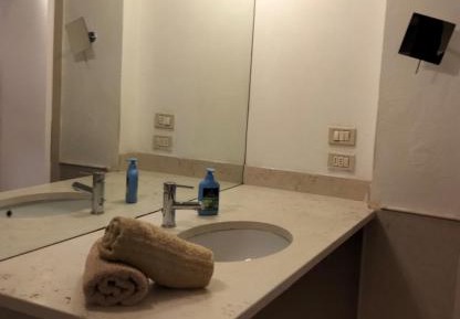 Room #931736502