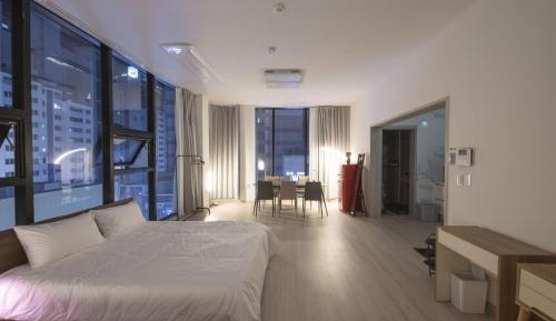 Two-Bedroom Apartment with Sea View
