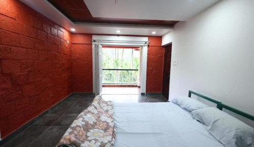 King Room with Balcony