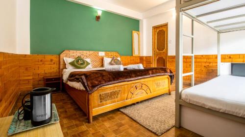 Quadruple Room with Mountain View