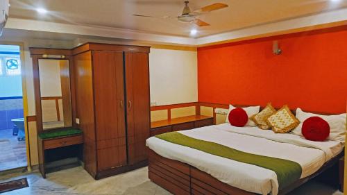 Standard Double Suite
