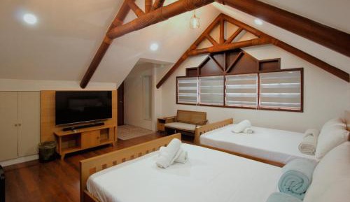 Deluxe Quadruple Room