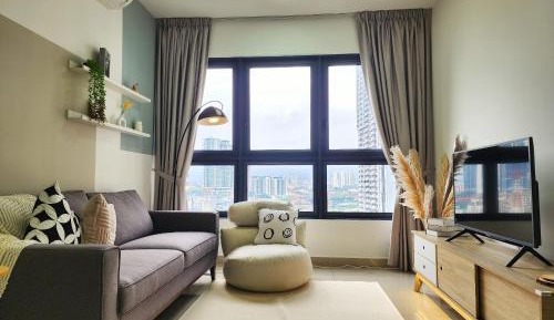Three-Bedroom Apartment with View