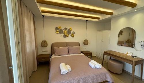 Deluxe Triple Room with Sea View
