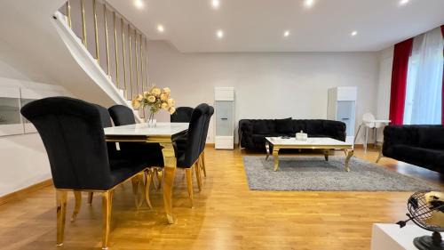 Four-Bedroom Holiday Home