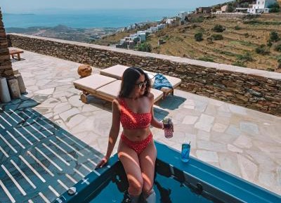 Grand Honeymoon Suite with Hot Tub