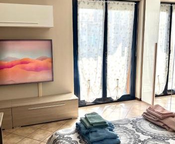 Studio Apartment with One Double Bed