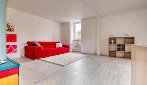 One-Bedroom Holiday Home