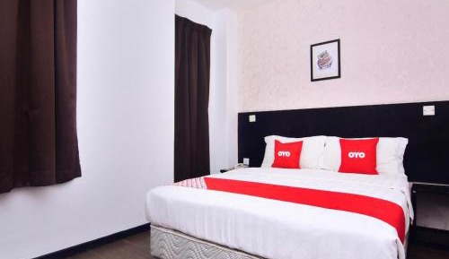Deluxe Queen Room