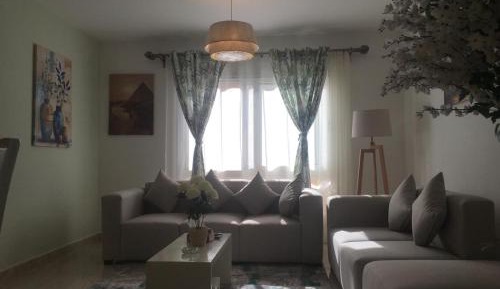 Three-Bedroom Apartment with Balcony