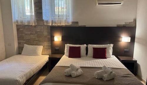 Basic Triple Room