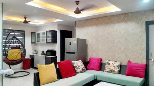Two-Bedroom Apartment with City View