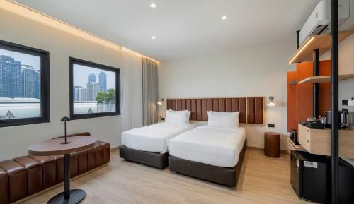 Deluxe Twin Room