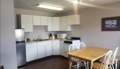 Deluxe Queen Suite