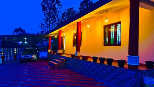 Three-Bedroom Holiday Home 