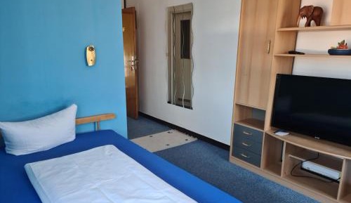 Large Single Room