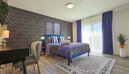 Queen Room with Balcony