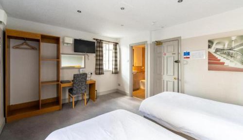 Standard Twin Room