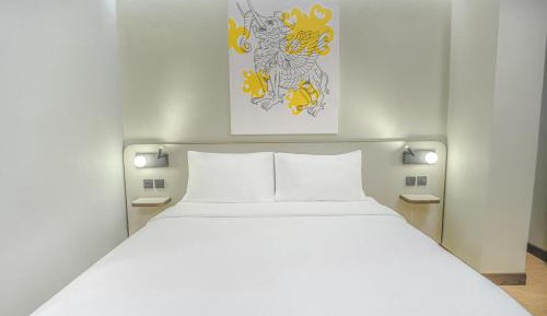 Yello Room