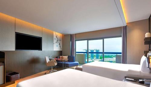 Swiss Prestige Marina Bay, 2 Doubles, High Floor, Balcony, Marina Bay View