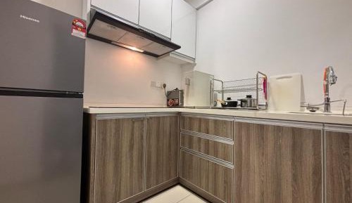 Three-Bedroom Apartment with Balcony