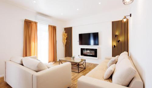 Six-Bedroom Holiday Home
