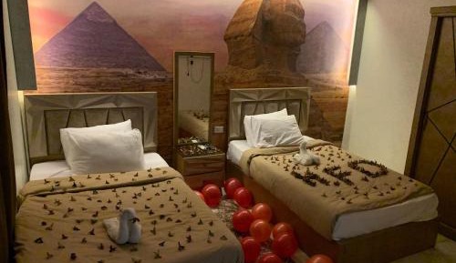 Deluxe Double or Twin Room with Mountain View