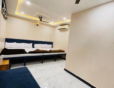 Family Room with Private Bathroom