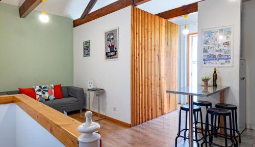 One-Bedroom Apartment with Terrace - Top Floor