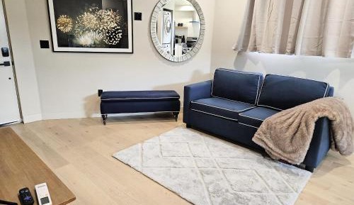 Two Bedroom Apartment on Breed