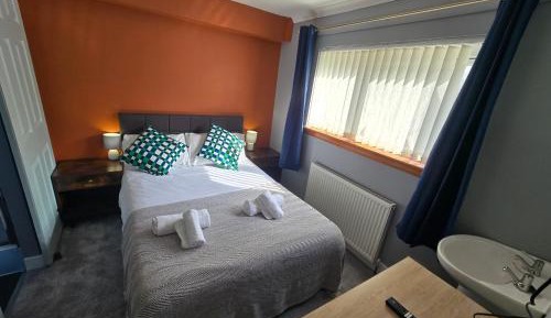 Double Room with Private Bathroom