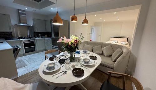 One-Bedroom Apartment with Garden