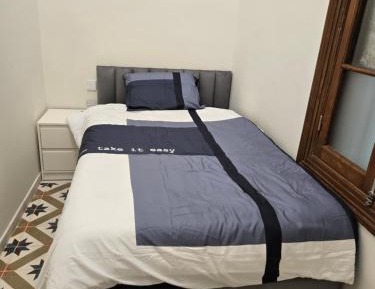 Single Room with Shared Bathroom