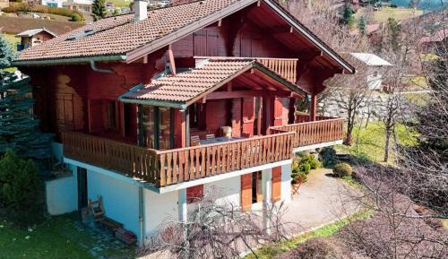 Chalet (16 adults)