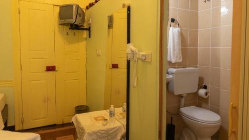 Basic Triple Room